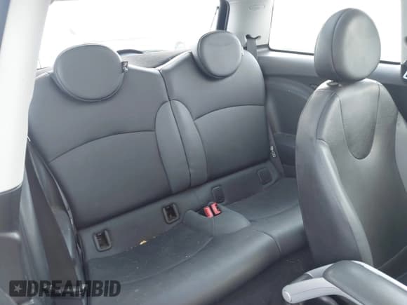 ✅ 2008 MINI Hardtop • VIN: WMWMF33548TU67356 • Lot: 43766429. Listed on IAAI with 134,389 mi. Free auction sales archive from the USA and detailed vehicle history report at DreamBid. Image 8.