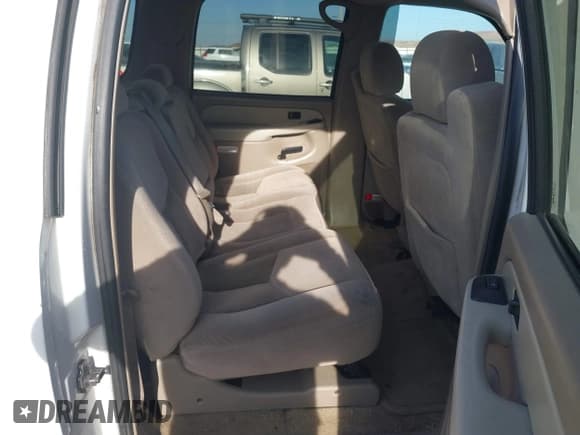 ✅ 2003 Chevrolet Suburban LT • VIN: 3GNEC16ZX3G322144 • Lot: 41439053. Wystawiony na IAAI z przebiegiem 239 789 mil. Bezpłatny archiwum sprzedaży aukcyjnych z USA i szczegółowy raport historii pojazdu na DreamBid. Zdjęcie 8.