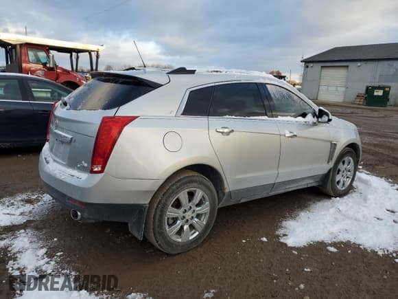 ✅ 2016 Cadillac SRX Luxury Collection • VIN: 3GYFNEE35GS525578 • Лот: 89870495. Опубликован ранее на Copart с пробегом 104 142 миль. Бесплатный доступ к архиву аукционных продаж из США и подробный отчёт об истории автомобиля на DreamBid. Изображение 3.