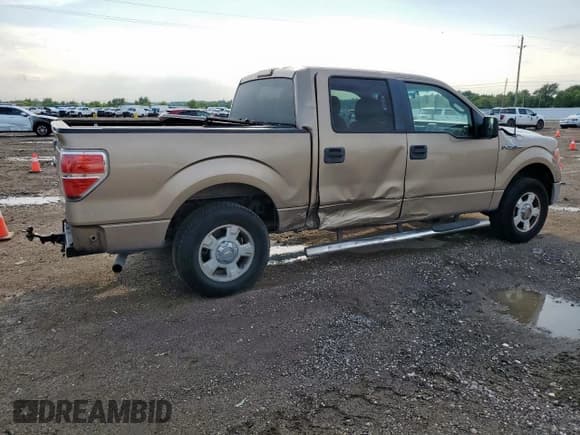 ✅ 2012 Ford F-150 XL • VIN: 1FTEW1CM0CKE04708 • Lot: 70294935. Listed on Copart with 399,692 mi. Free auction sales archive from the USA and detailed vehicle history report at DreamBid. Image 3.