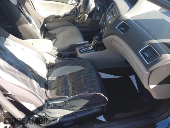 ✅ 2014 Honda Civic LX • VIN: 19XFB2F55EE203466 • Лот: 43606716. Опубликован ранее на IAAI с пробегом 167 739 миль. Бесплатный доступ к архиву аукционных продаж из США и подробный отчёт об истории автомобиля на DreamBid. Изображение 5.