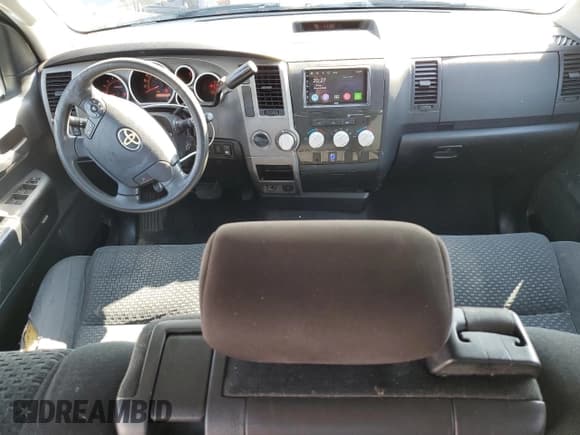 ✅ 2011 Toyota Tundra • VIN: 5TFDM5F16BX019620 • Lot: 46541795. Wystawiony na Copart z przebiegiem 235 993 mil. Bezpłatny archiwum sprzedaży aukcyjnych z USA i szczegółowy raport historii pojazdu na DreamBid. Zdjęcie 8.