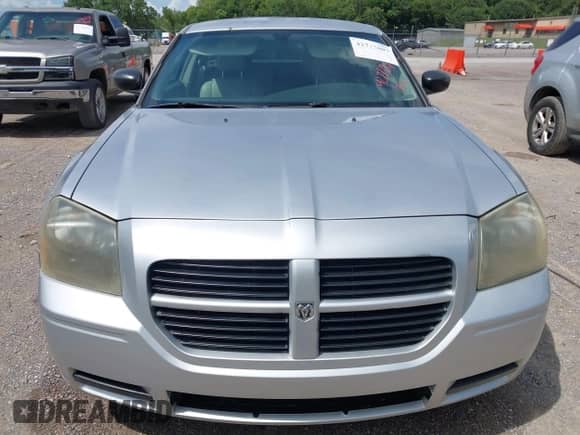 2005 Dodge Magnum SE с VIN 2D4FV48V45H147284, выставлен на аукционе IAAI как лот 42773807 с пробегом 233 561 миль миль и . История ставок и продаж доступна на DreamBid. Изображение 6.