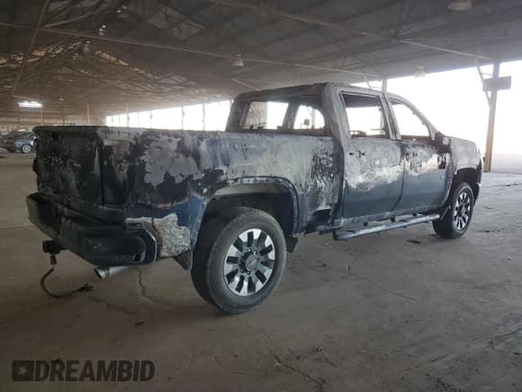 ✅ 2021 Chevrolet Silverado 2500HD Custom • VIN: 1GC4YME79MF261542 • Лот: 89683555. Опубликован ранее на Copart с пробегом Не указан. Бесплатный доступ к архиву аукционных продаж из США и подробный отчёт об истории автомобиля на DreamBid. Изображение 3.