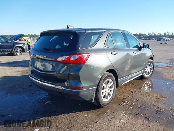 ✅ 2018 Chevrolet Equinox LS • VIN: 2GNAXHEV7J6275058 • Лот: 43478013. Опубликован ранее на IAAI с пробегом 113 835 миль. Бесплатный доступ к архиву аукционных продаж из США и подробный отчёт об истории автомобиля на DreamBid. Изображение 4.