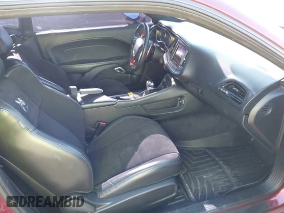 ✅ 2018 Dodge Challenger R/T Scat Pack • VIN: 2C3CDZFJ7JH131692 • Lot: 43571256. Listed on IAAI with 88,166 mi. Free auction sales archive from the USA and detailed vehicle history report at DreamBid. Image 5.