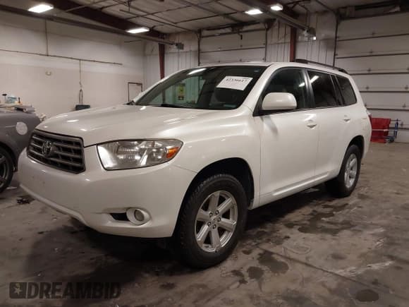 ✅ 2010 Toyota Highlander SE • VIN: 5TDJK3EH4AS011757 • Lot: 42336617. Listed on IAAI with 199,652 mi. Free auction sales archive from the USA and detailed vehicle history report at DreamBid. Image 2.