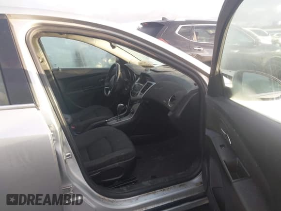 ✅ 2014 Chevrolet Cruze 1LT • VIN: 1G1PC5SB7E7219031 • Lot: 43581337. Listed on IAAI with 150,660 mi. Free auction sales archive from the USA and detailed vehicle history report at DreamBid. Image 5.