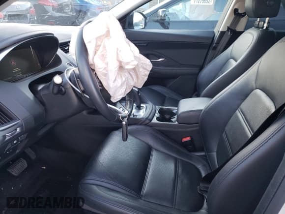 ✅ 2020 Jaguar E-Pace SE • VIN: SADFP2FXXL1014304 • Lot: 71923332. Listed on Copart with 19,450 mi. Free auction sales archive from the USA and detailed vehicle history report at DreamBid. Image 7.