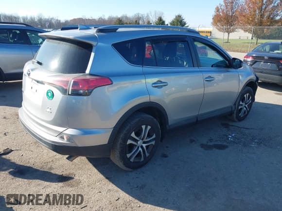 ✅ 2017 Toyota RAV4 LE • VIN: 2T3BFREV2HW550825 • Lot: 43747935. Listed on IAAI with 204,748 mi. Free auction sales archive from the USA and detailed vehicle history report at DreamBid. Image 4.