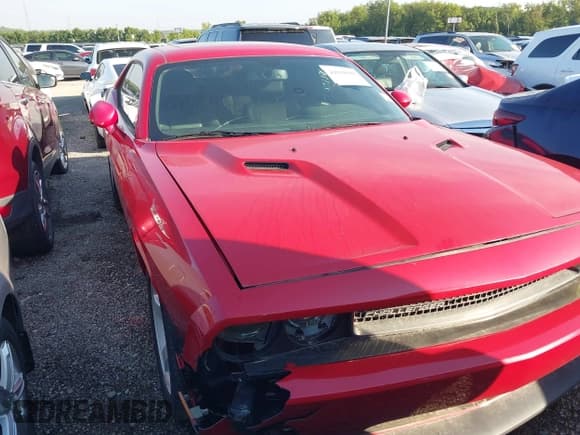 ✅ 2012 Dodge Challenger SXT Plus • VIN: 2C3CDYAG6CH228360 • Lot: 42924698. Wystawiony na IAAI z przebiegiem 166 296 mil. Bezpłatny archiwum sprzedaży aukcyjnych z USA i szczegółowy raport historii pojazdu na DreamBid. Zdjęcie 1.