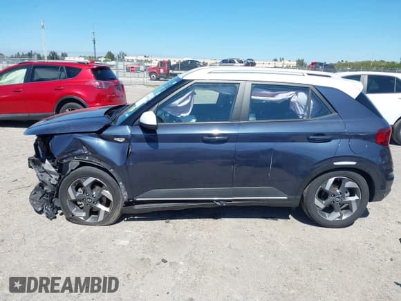 ✅ 2023 Hyundai Venue SEL • VIN: KMHRC8A34PU232220 • Lot: 41699038. Listed on IAAI with 40,759 mi. Free auction sales archive from the USA and detailed vehicle history report at DreamBid. Image 14.