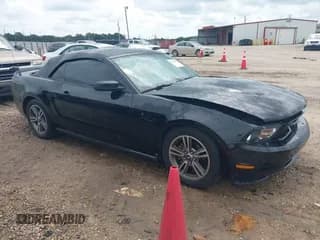 ✅ 2010 Ford Mustang V6 • VIN: 1ZVBP8EN7A5172034 • Lot: 43041847. Listed on IAAI with 252,567 mi. Free auction sales archive from the USA and detailed vehicle history report at DreamBid. Image 1.