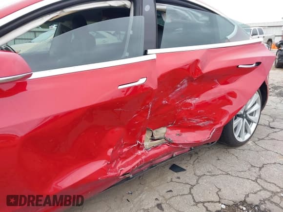 ✅ 2020 Tesla Model 3 Long Range • VIN: 5YJ3E1EBXLF783073 • Лот: 43381480. Опубликован ранее на IAAI с пробегом 164 541 миль. Бесплатный доступ к архиву аукционных продаж из США и подробный отчёт об истории автомобиля на DreamBid. Изображение 6.