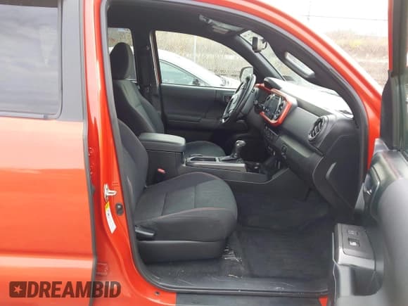 ✅ 2017 Toyota Tacoma SR5 • VIN: 3TMDZ5BN7HM014046 • Lot: 43777744. Listed on IAAI with 130,773 mi. Free auction sales archive from the USA and detailed vehicle history report at DreamBid. Image 5.