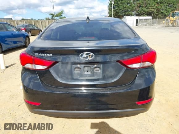 ✅ 2015 Hyundai Elantra SE • VIN: KMHDH4AE3FU261258 • Lot: 43357211. Listed on IAAI with 201,597 mi. Free auction sales archive from the USA and detailed vehicle history report at DreamBid. Image 16.