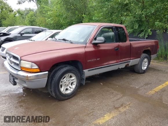 ✅ 2001 Dodge Dakota • VIN: 1B7GL22XX1S190262 • Lot: 42922639. Listed on IAAI with 142,990 mi. Free auction sales archive from the USA and detailed vehicle history report at DreamBid. Image 2.