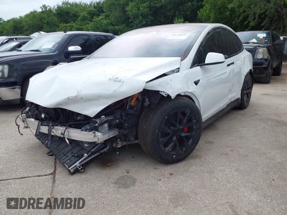 ✅ 2024 Tesla Model X Plaid • VIN: 7SAXCBE63RF440245 • Lot: 42140051. Wystawiony na IAAI z przebiegiem Nie podano. Bezpłatny archiwum sprzedaży aukcyjnych z USA i szczegółowy raport historii pojazdu na DreamBid. Zdjęcie 2.