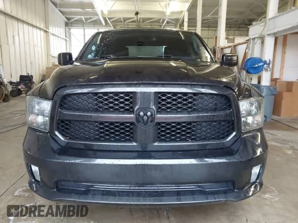 2015 Ram 1500 Express с VIN 1C6RR7FT5FS718011, выставлен на аукционе IAAI как лот 41556934 с пробегом 164 266 миль миль и . История ставок и продаж доступна на DreamBid. Изображение 11.