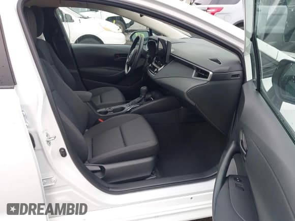 ✅ 2024 Toyota Corolla LE • VIN: 5YFB4MDE5RP114508 • Lot: 43391786. Wystawiony na IAAI z przebiegiem 45 569 mil. Bezpłatny archiwum sprzedaży aukcyjnych z USA i szczegółowy raport historii pojazdu na DreamBid. Zdjęcie 5.