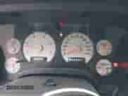 2004 Dodge 3500 ST z VIN 3D7LU38C44G208973, wystawiony jako IAAI lot #41966078 z przebiegiem 268 093 mil mil oraz . Historia ofert i sprzedaży dostępna na DreamBid. Obrazek 7.