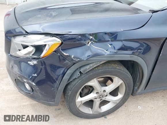 ✅ 2018 Mercedes-Benz GLA 250 • VIN: WDCTG4GB6JJ527411 • Lot: 42839127. Listed on IAAI with 124,530 mi. Free auction sales archive from the USA and detailed vehicle history report at DreamBid. Image 6.