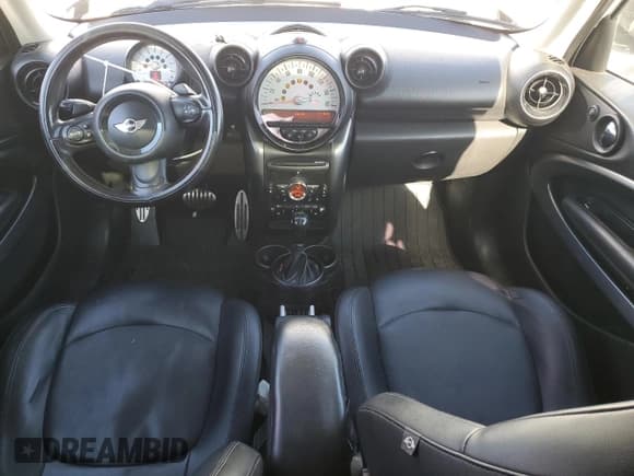 ✅ 2014 MINI Paceman S • VIN: WMWSS5C56EWN66690 • Lot: 81518424. Wystawiony na Copart z przebiegiem 129 845 mil. Bezpłatny archiwum sprzedaży aukcyjnych z USA i szczegółowy raport historii pojazdu na DreamBid. Zdjęcie 8.