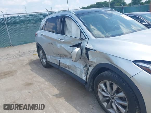 ✅ 2020 Infiniti QX50 Sensory • VIN: 3PCAJ5M37LF105515 • Лот: 42774549. Опубликован ранее на IAAI с пробегом 64 579 миль. Бесплатный доступ к архиву аукционных продаж из США и подробный отчёт об истории автомобиля на DreamBid. Изображение 17.