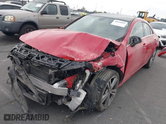 ✅ 2020 Mercedes-Benz CLA 250 • VIN: WDD5J4GB3LN071496 • Lot: 43631813. Wystawiony na IAAI z przebiegiem 13 462 mil. Bezpłatny archiwum sprzedaży aukcyjnych z USA i szczegółowy raport historii pojazdu na DreamBid. Zdjęcie 2.