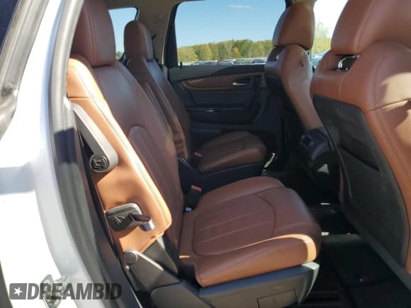 ✅ 2017 Chevrolet Traverse Premier • VIN: 1GNKVJKD1HJ103487 • Лот: 85759375. Опубликован ранее на Copart с пробегом 107 502 миль. Бесплатный доступ к архиву аукционных продаж из США и подробный отчёт об истории автомобиля на DreamBid. Изображение 10.