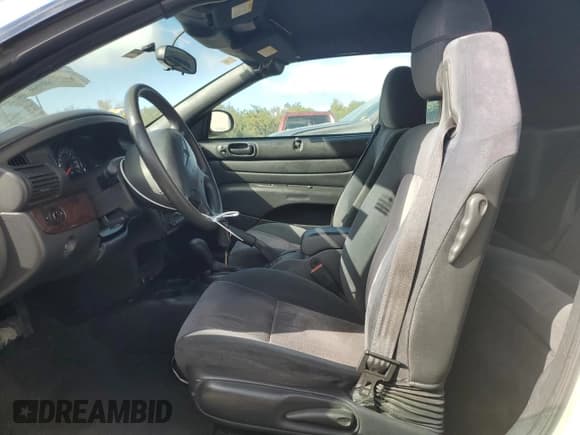 ✅ 2005 Chrysler Sebring • VIN: 1C3EL45X55N613577 • Lot: 85813124. Listed on Copart with 118,941 mi. Free auction sales archive from the USA and detailed vehicle history report at DreamBid. Image 7.