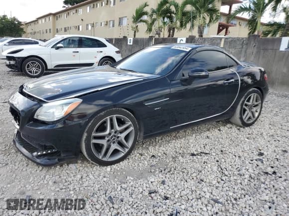 ✅ 2015 Mercedes-Benz SLK 250 • VIN: WDDPK4HA9FF112773 • Lot: 63842954. Listed on Copart with 88,556 mi. Free auction sales archive from the USA and detailed vehicle history report at DreamBid. Image 1.