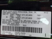 ✅ 2022 Toyota Tundra Platinum • VIN: 5TFNA5DB4NX025817 • Lot: 43638684. Wystawiony na IAAI z przebiegiem 76 854 mil. Bezpłatny archiwum sprzedaży aukcyjnych z USA i szczegółowy raport historii pojazdu na DreamBid. Zdjęcie 9.