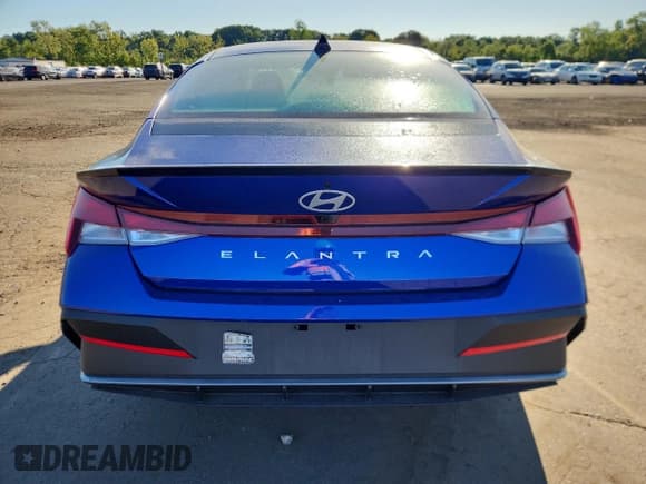 ✅ 2025 Hyundai Elantra SEL Sport • VIN: KMHLM4DGXSU974107 • Lot: 71013385. Listed on Copart with Not provided. Free auction sales archive from the USA and detailed vehicle history report at DreamBid. Image 6.