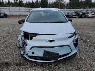 ✅ 2022 Chevrolet Bolt EV 2LT • VIN: 1G1FX6S01N4133574 • Lot: 71583514. Wystawiony na Copart z przebiegiem 15 186 mil. Bezpłatny archiwum sprzedaży aukcyjnych z USA i szczegółowy raport historii pojazdu na DreamBid. Zdjęcie 5.