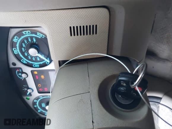 ✅ 2010 Mercury Mariner Premier • VIN: 4M2CN8HG2AKJ06271 • Lot: 41871088. Listed on IAAI with 248,159 mi. Free auction sales archive from the USA and detailed vehicle history report at DreamBid. Image 11.