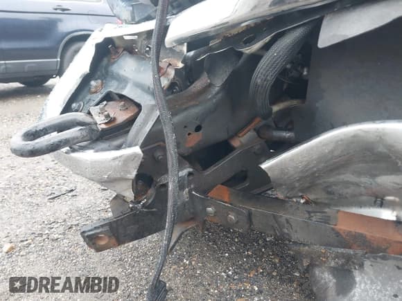 ✅ 2014 Ford F-250 XL • VIN: 1FT7W2B66EEB15805 • Лот: 42634040. Опубликован ранее на IAAI с пробегом 95 740 миль. Бесплатный доступ к архиву аукционных продаж из США и подробный отчёт об истории автомобиля на DreamBid. Изображение 18.