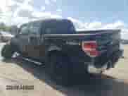 2013 Ford F-150 XLT z VIN 1FTFW1EF8DKE93688, wystawiony jako Copart lot #84923875 z przebiegiem 93 730 mil mil oraz Czysty tytuł • Clean title. Historia ofert i sprzedaży dostępna na DreamBid. Obrazek 2.