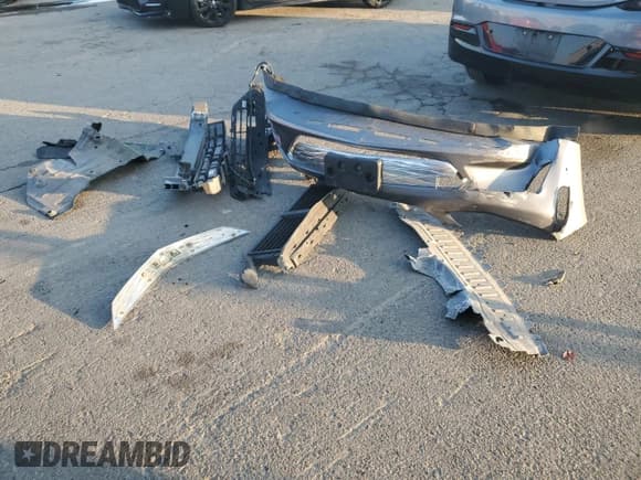 ✅ 2018 Chevrolet Volt LT • VIN: 1G1RC6S5XJU125276 • Lot: 83048654. Wystawiony na Copart z przebiegiem 67 191 mil. Bezpłatny archiwum sprzedaży aukcyjnych z USA i szczegółowy raport historii pojazdu na DreamBid. Zdjęcie 12.