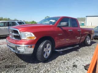 ✅ 2009 Dodge 1500 SLT • VIN: 1D3HB18P89S710406 • Lot: 53268235. Wystawiony na Copart z przebiegiem 96 453 mil. Bezpłatny archiwum sprzedaży aukcyjnych z USA i szczegółowy raport historii pojazdu na DreamBid. Zdjęcie 1.