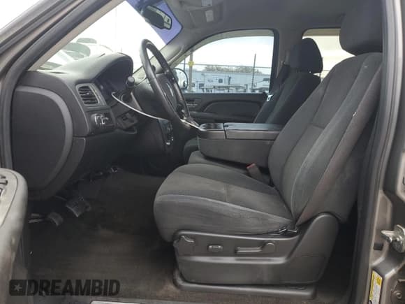 ✅ 2008 Chevrolet Avalanche 2LT • VIN: 3GNEC12J18G299666 • Lot: 87299215. Wystawiony na Copart z przebiegiem 125 189 mil. Bezpłatny archiwum sprzedaży aukcyjnych z USA i szczegółowy raport historii pojazdu na DreamBid. Zdjęcie 7.