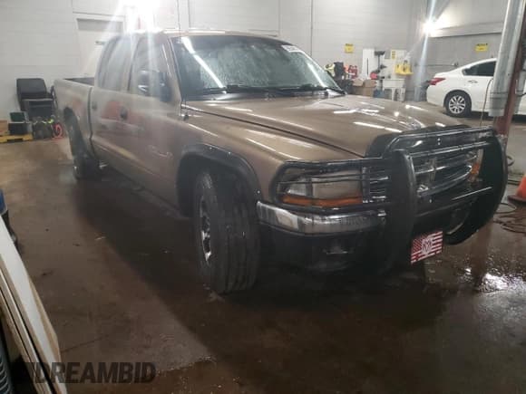 ✅ 2001 Dodge Dakota Sport • VIN: 1B7HL2ANX1S226245 • Lot: 86548114. Wystawiony na Copart z przebiegiem 146 997 mil. Bezpłatny archiwum sprzedaży aukcyjnych z USA i szczegółowy raport historii pojazdu na DreamBid. Zdjęcie 4.