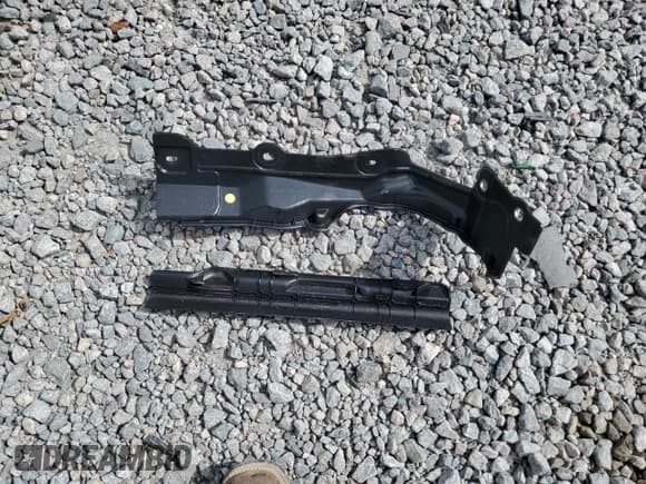 ✅ 2018 BMW 3 Series 320i • VIN: WBA8E1G54JNU89774 • Lot: 92068465. Listed on Copart with 140,629 mi. Free auction sales archive from the USA and detailed vehicle history report at DreamBid. Image 12.