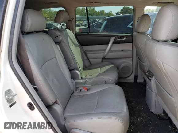 ✅ 2013 Toyota Highlander SE • VIN: 5TDZK3EH7DS129289 • Лот: 81908915. Опубликован ранее на Copart с пробегом 195 799 миль. Бесплатный доступ к архиву аукционных продаж из США и подробный отчёт об истории автомобиля на DreamBid. Изображение 11.