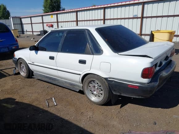 ✅ 1991 Geo Prizm • VIN: 1Y1SK5468MZ047899 • Lot: 42860362. Listed on IAAI with 176,652 mi. Free auction sales archive from the USA and detailed vehicle history report at DreamBid. Image 3.