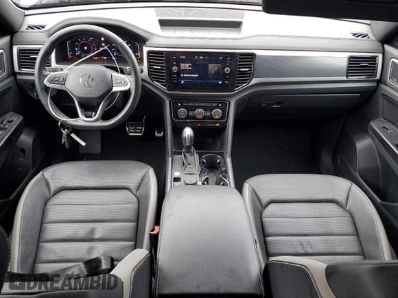 ✅ 2020 Volkswagen Atlas SEL Premium R-Line • VIN: 1V2TE2CA3LC212438 • Лот: 92131775. Опубликован ранее на Copart с пробегом 15 207 миль. Бесплатный доступ к архиву аукционных продаж из США и подробный отчёт об истории автомобиля на DreamBid. Изображение 8.