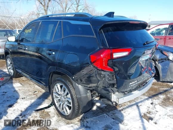 ✅ 2024 GMC Terrain Denali • VIN: 3GKALXEG7RL286363 • Lot: 41610957. Wystawiony na IAAI z przebiegiem 1 989 mil. Bezpłatny archiwum sprzedaży aukcyjnych z USA i szczegółowy raport historii pojazdu na DreamBid. Zdjęcie 3.