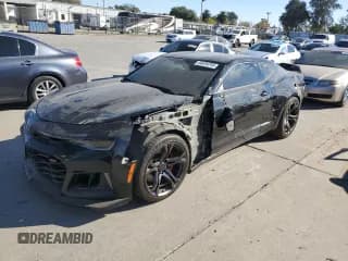 ✅ 2018 Chevrolet Camaro 1SS • VIN: 1G1FE1R73J0102288 • Лот: 90499705. Опубликован ранее на Copart с пробегом 72 850 миль. Бесплатный доступ к архиву аукционных продаж из США и подробный отчёт об истории автомобиля на DreamBid. Изображение 1.