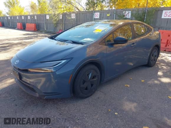 2023 Toyota Prius LE с VIN JTDACAAUXP3009767, выставлен на аукционе IAAI как лот 43528989 с пробегом 91 501 миль миль и . История ставок и продаж доступна на DreamBid. Изображение 17.