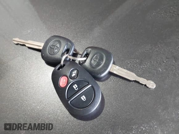 ✅ 2006 Toyota Sienna LE • VIN: 5TDZA23C76S586448 • Lot: 43839867. Listed on IAAI with 144,046 mi. Free auction sales archive from the USA and detailed vehicle history report at DreamBid. Image 11.